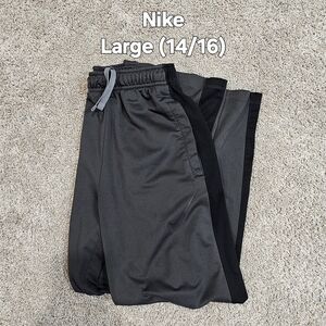 SOLD - Large 14/16 | Nike | Boys Pants